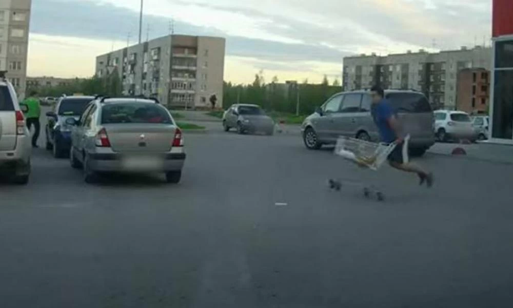 Ηρωική έξοδος με καροτσάκι γεμάτο μπύρες από σούπερ μάρκετ